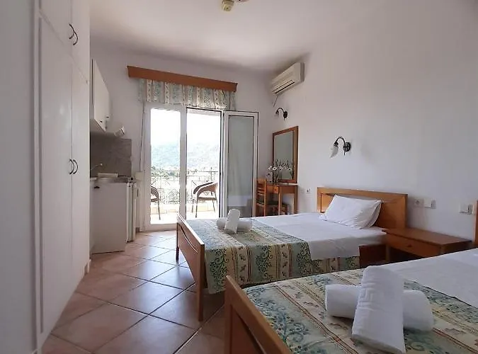 Nostos Golden Aparthotel 3*