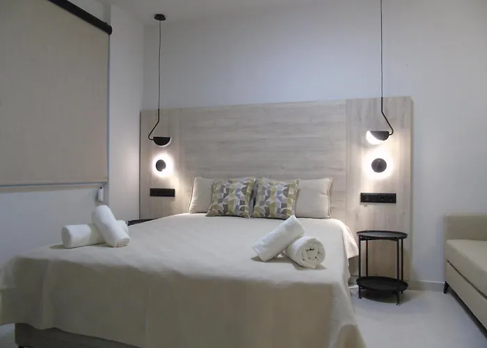 Nostos Golden Aparthotel 3*