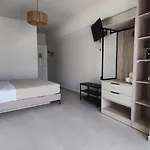 Nostos Golden クリッシ・アモウディア