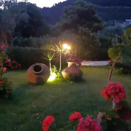 アパートホテル Nostos Golden