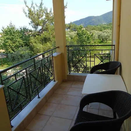 Nostos Golden アパートホテル