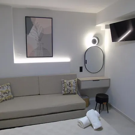 アパートホテル Nostos Golden