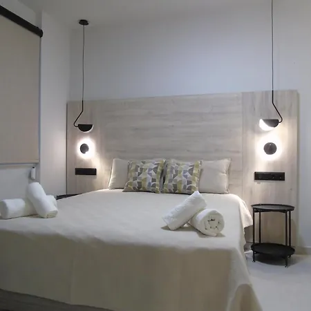 Nostos Golden 公寓式酒店 3*