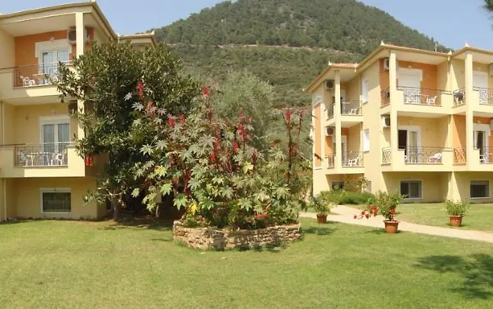 Apartahotel Nostos Golden 3*