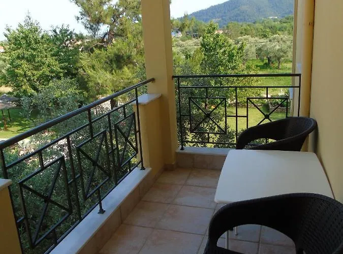 Nostos Golden Apartahotel