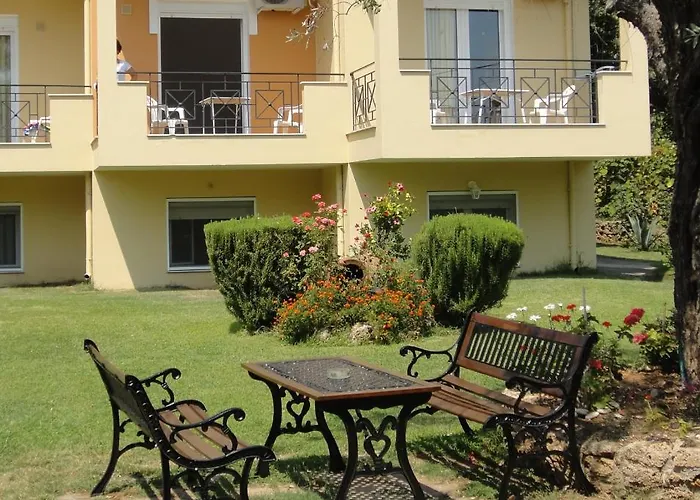 Nostos Golden Apartahotel