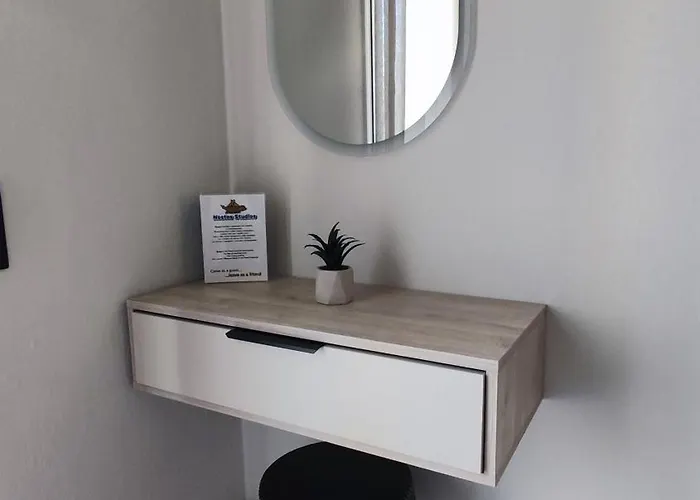 Nostos Golden Apartahotel 3*